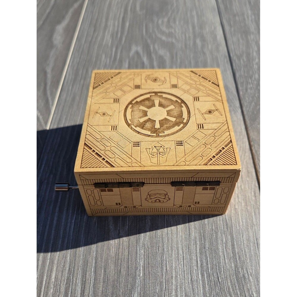 Star Wars Wooden Music Box in Natural Wood Tone